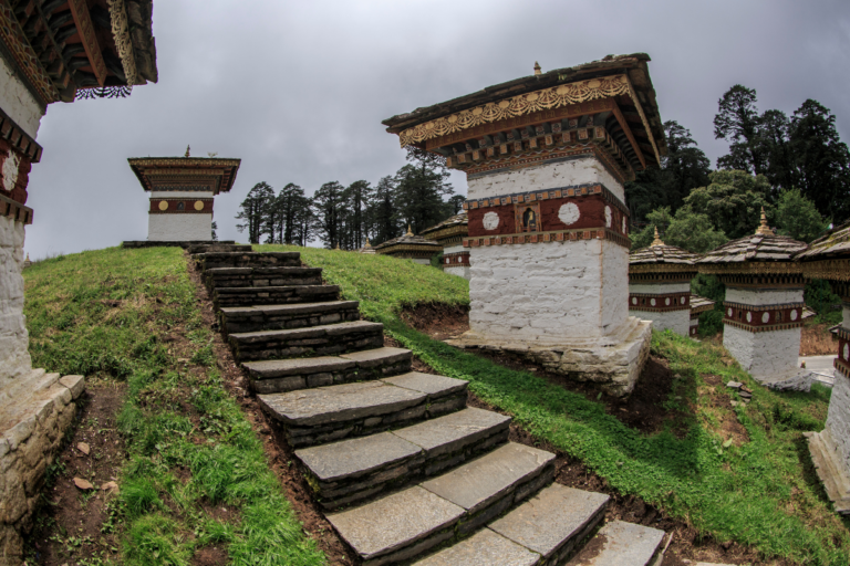 Travel to Bhutan from Australia: Decoding the Weather Seasons